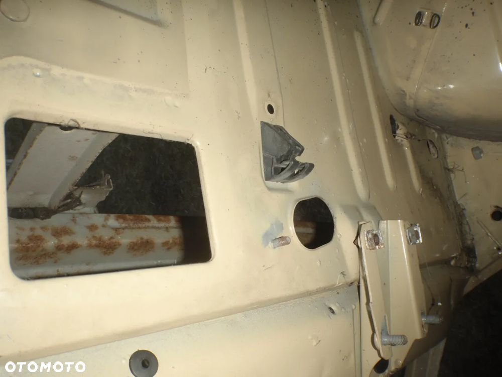 karoseria błotnik poszycie dach ćwiartka buda słupek nadkole 126p maluch - 31