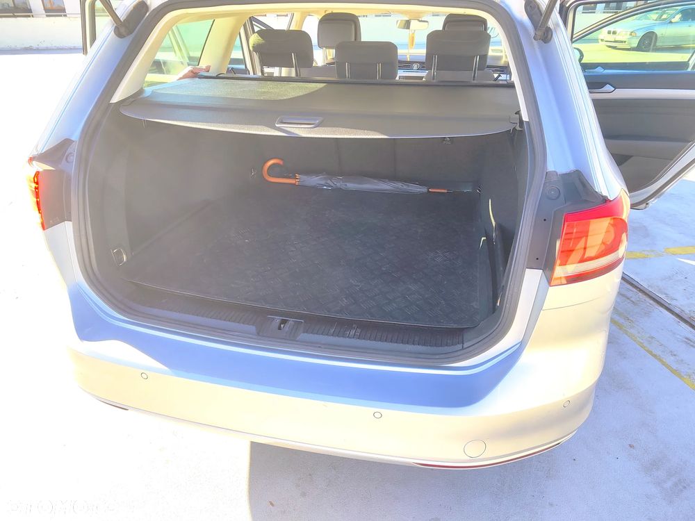 Volkswagen Passat Variant 2.0 TDI (BlueMotion Technology) Comfortline - 13