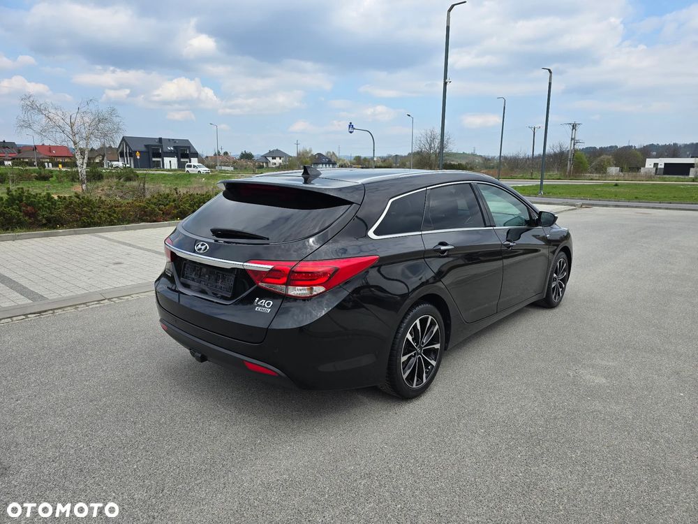 Hyundai i40 Kombi 1.7 CRDi DCT Premium - 22