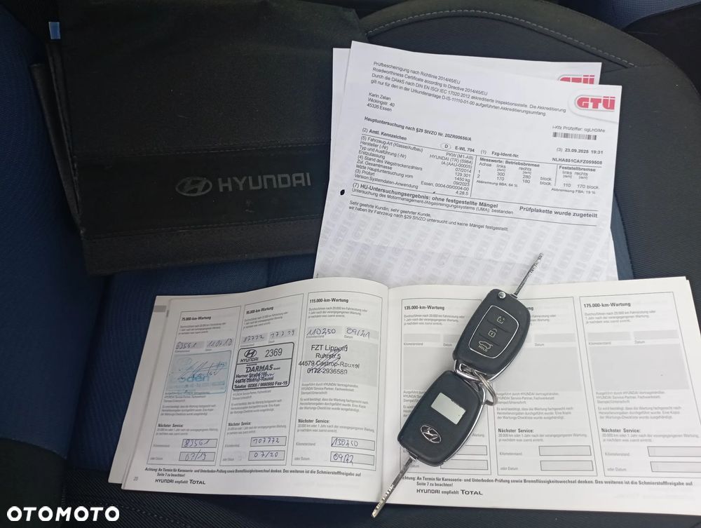 Hyundai i10 1.2 Fifa World Cup Edition - 19