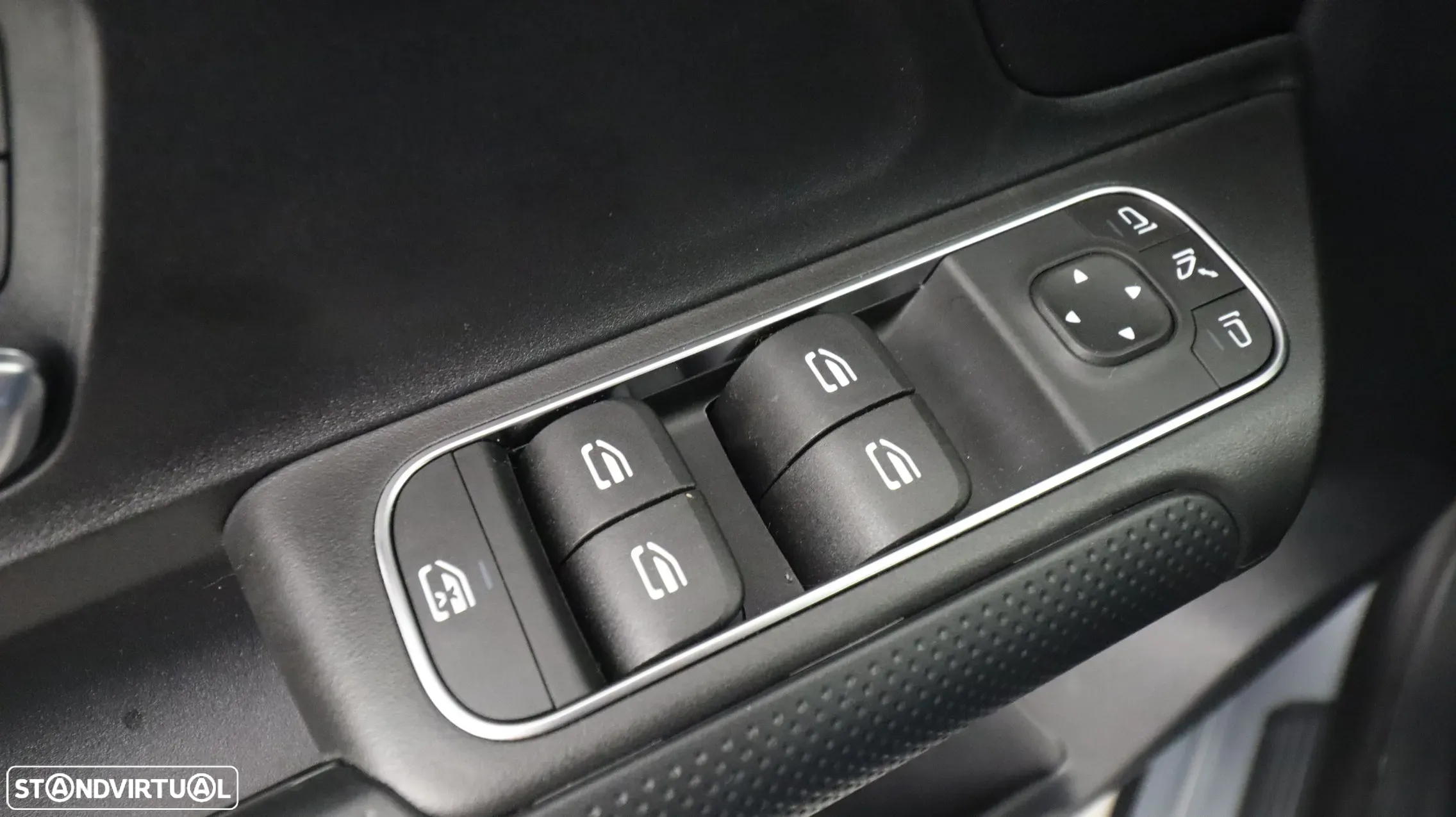 Mercedes-Benz GLB 180 d Progressive - 19