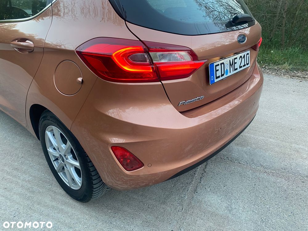 Ford Fiesta 1.0 EcoBoost S&S TITANIUM X - 28