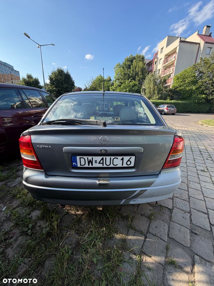 Opel Astra 1.4 Start - 4