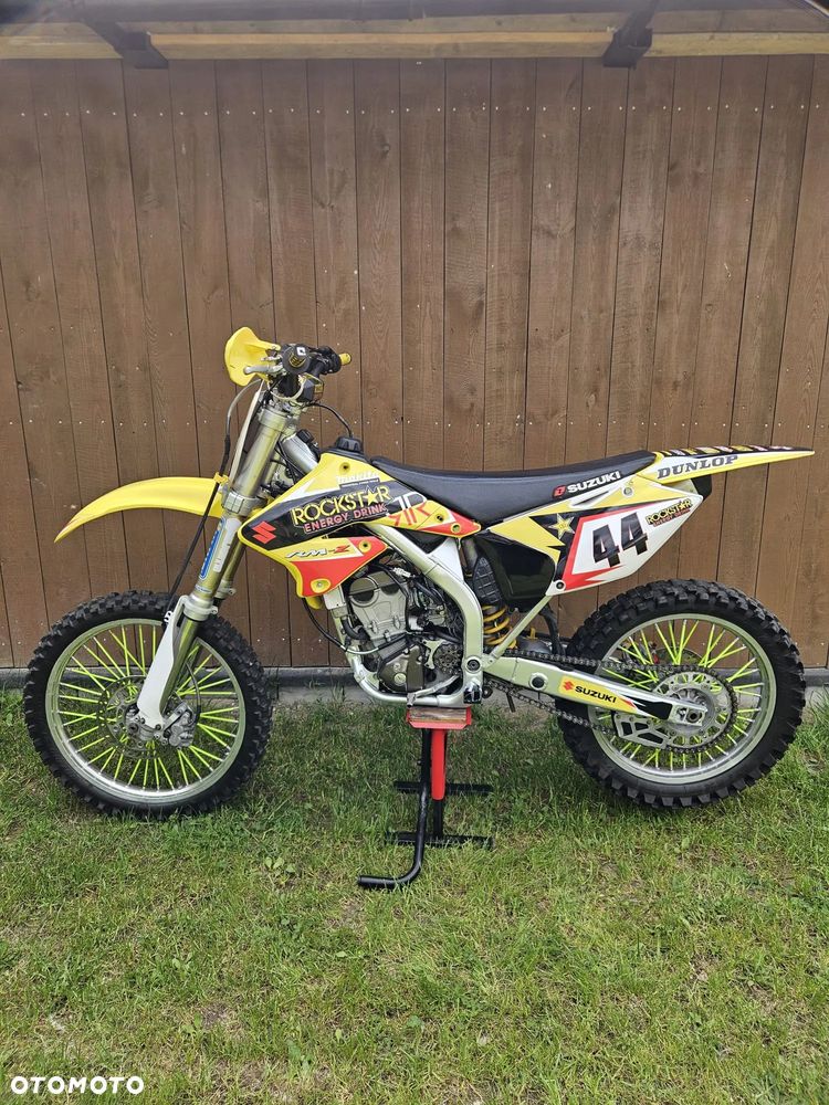 Suzuki RM-Z - 1