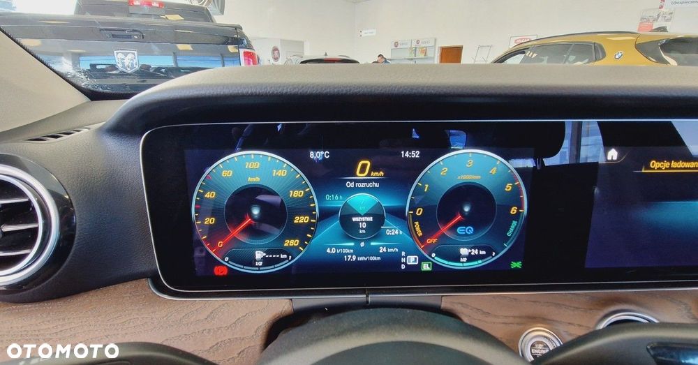 Mercedes-Benz Klasa E - 28