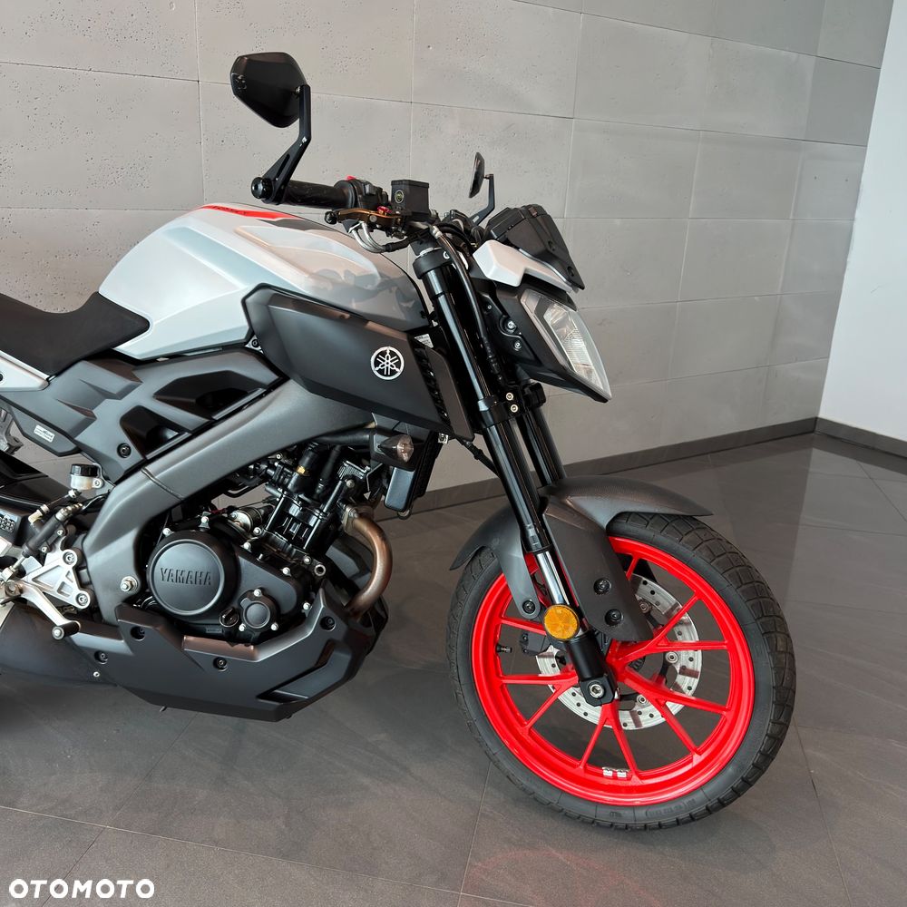 Yamaha MT - 5