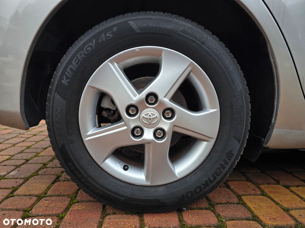 Toyota Auris 1.8 HSD Sol - 35