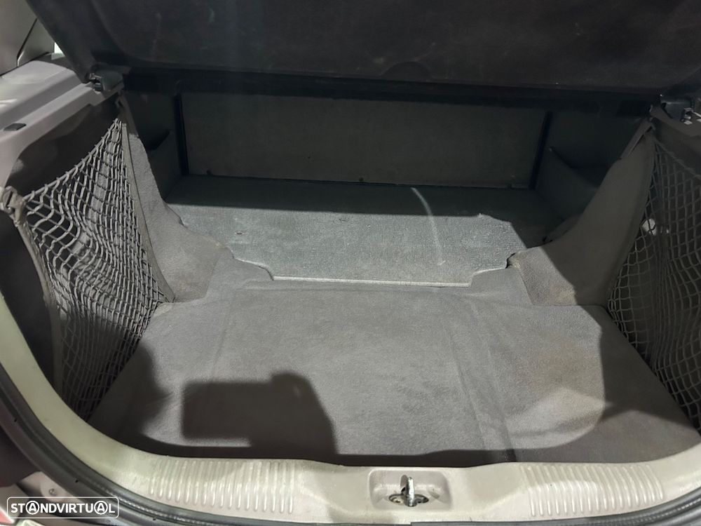 Nissan Almera - 13