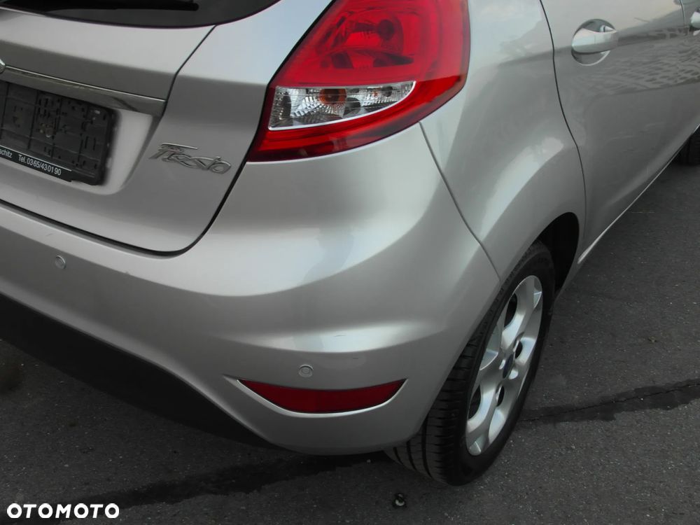 Ford Fiesta 1.25 Celebration - 10