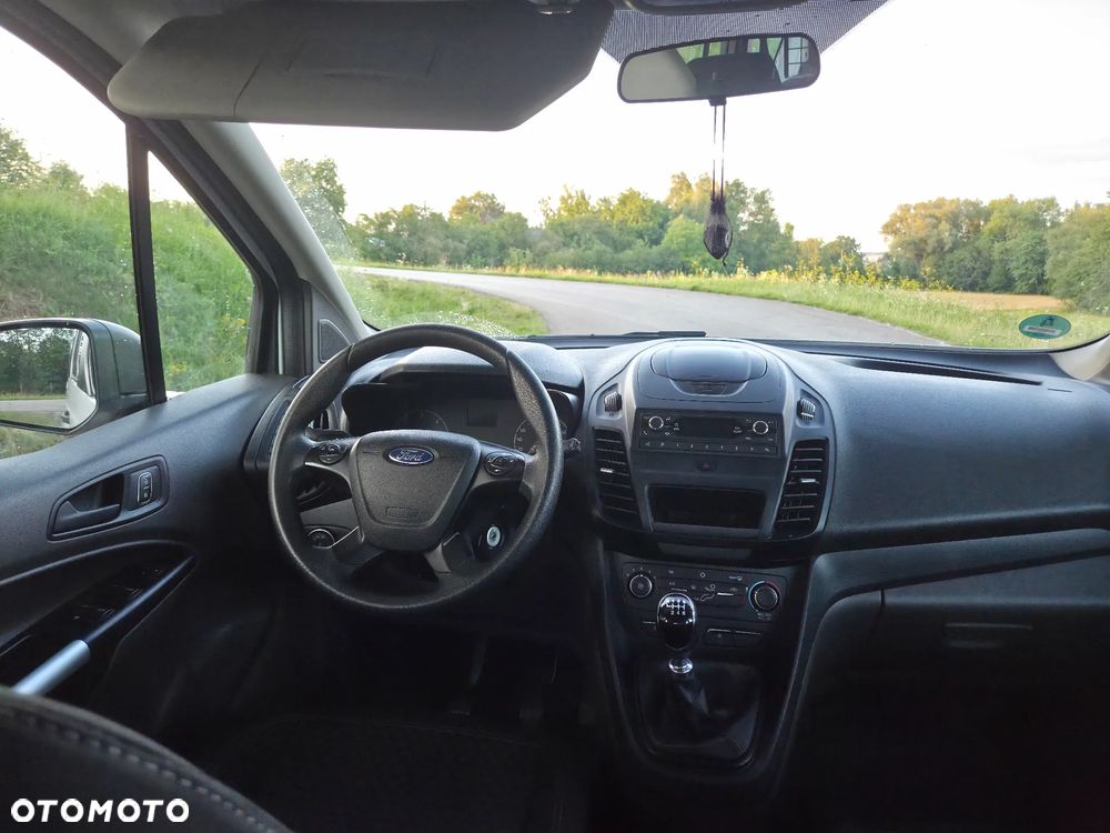 Ford Transit Connect - 13