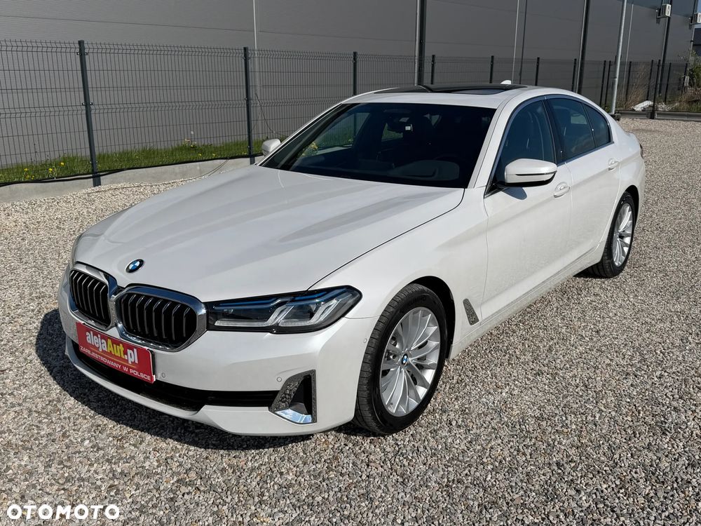 BMW Seria 5 520i Sport Line - 3
