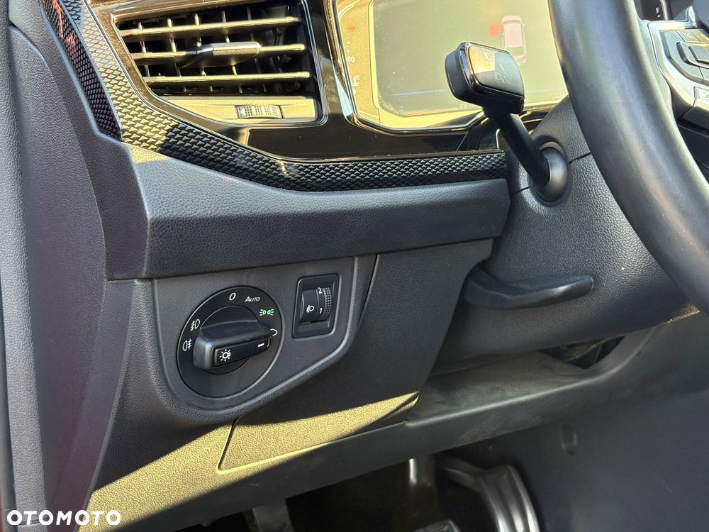 Volkswagen Polo 1.0 ACTIVE - 22