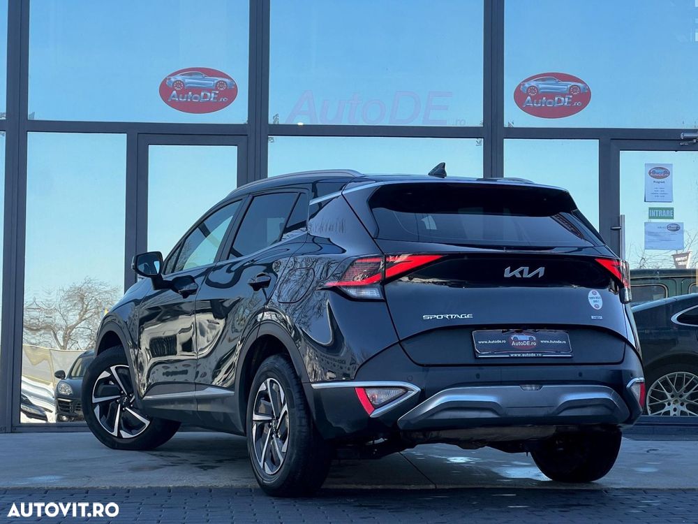 Kia Sportage 1.6 T-GDI HEV 6AT 4x2 Business Line - 3