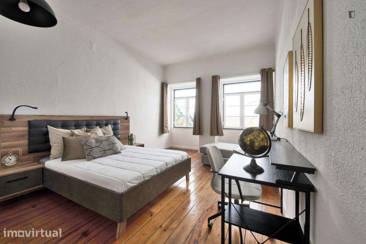 Quarto - localizado em Graça Lisbon - Grande imagem: 5/21