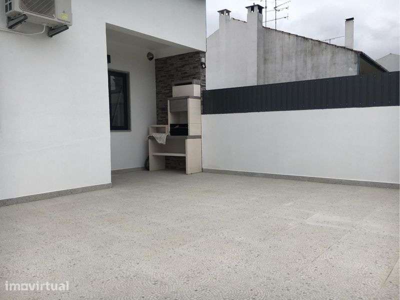 Arrendamento T2 - andar moradia em Castelo Branco - Grande imagem: 4/4