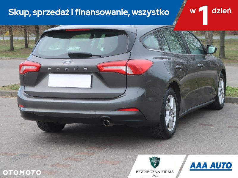 Ford Focus - 6