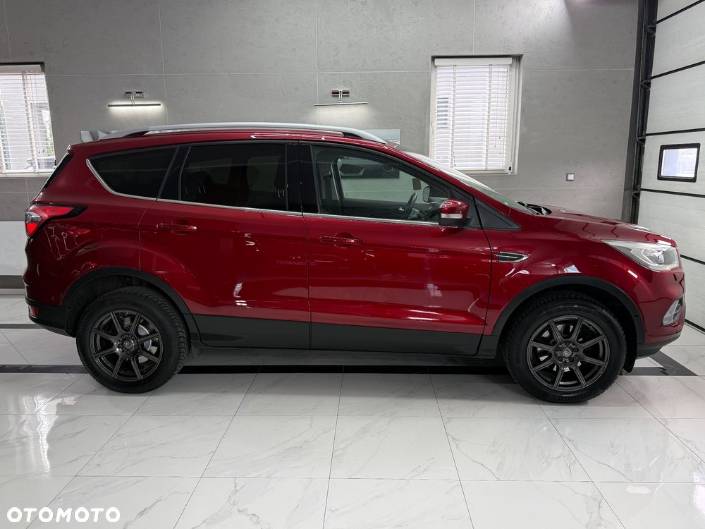 Ford Kuga 1.5 EcoBoost 2x4 Titanium - 9