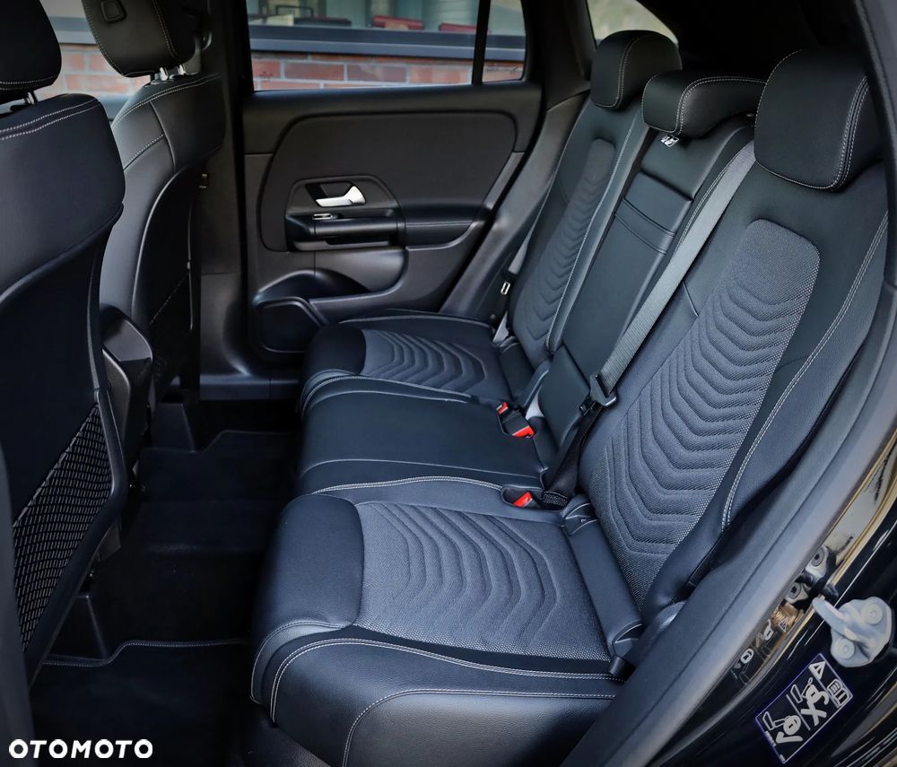 Mercedes-Benz GLA 200 Style - 21