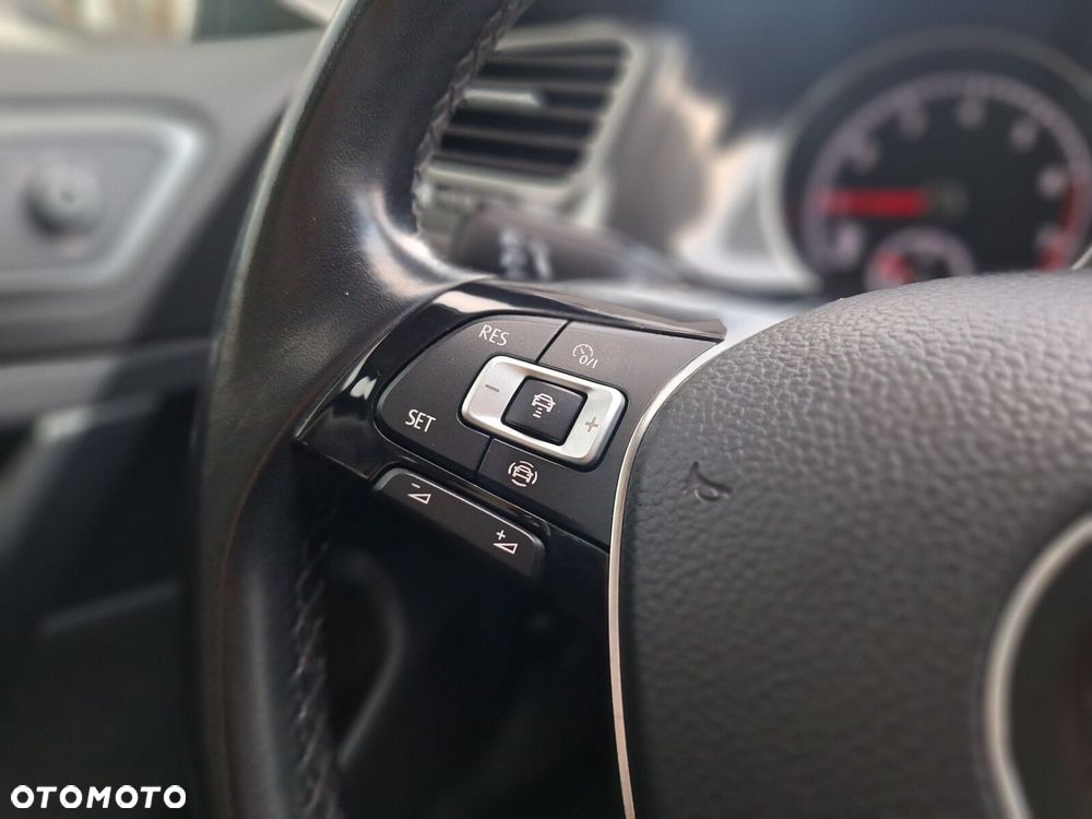 Volkswagen Golf 1.5 TSI BMT Evo Comfortline - 19