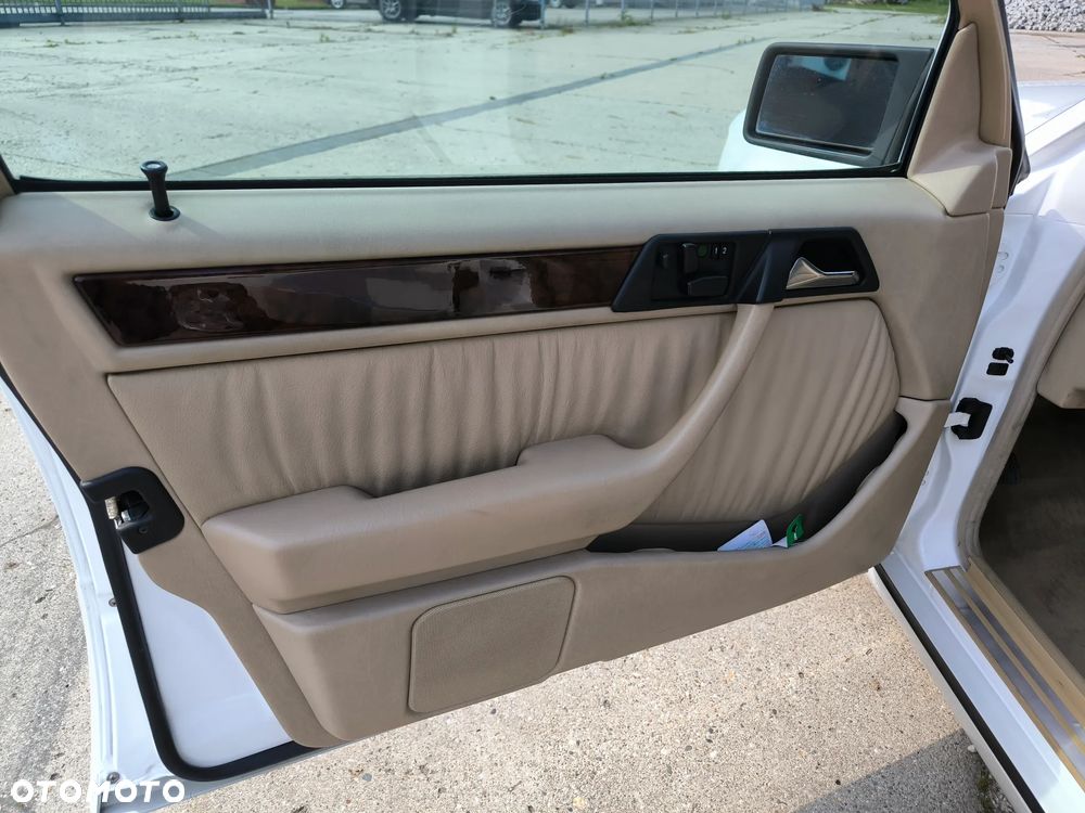 Mercedes-Benz Klasa E 420 - 9