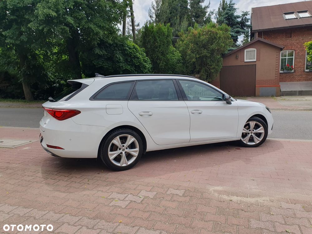 Seat Leon Sportstourer 1.5 eTSI OPF DSG FR - 31