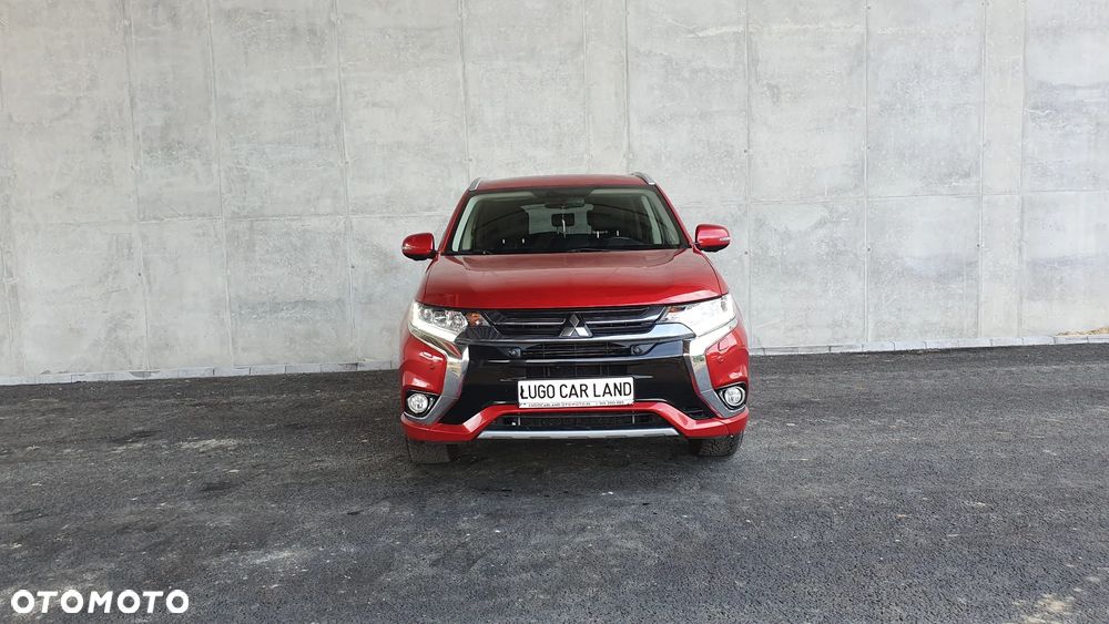 Mitsubishi Outlander PHEV Instyle NAVI + - 9