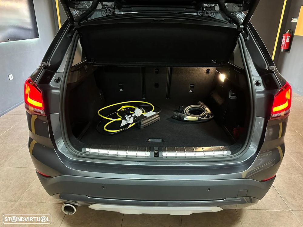 BMW X1 25 e xDrive xLine - 11