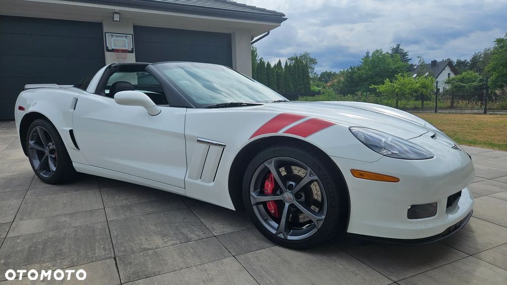 Chevrolet Corvette - 9