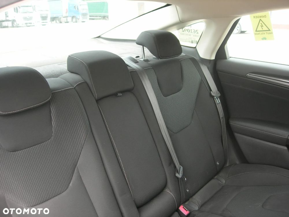 Ford Mondeo 2.0 Hybrid Trend - 21