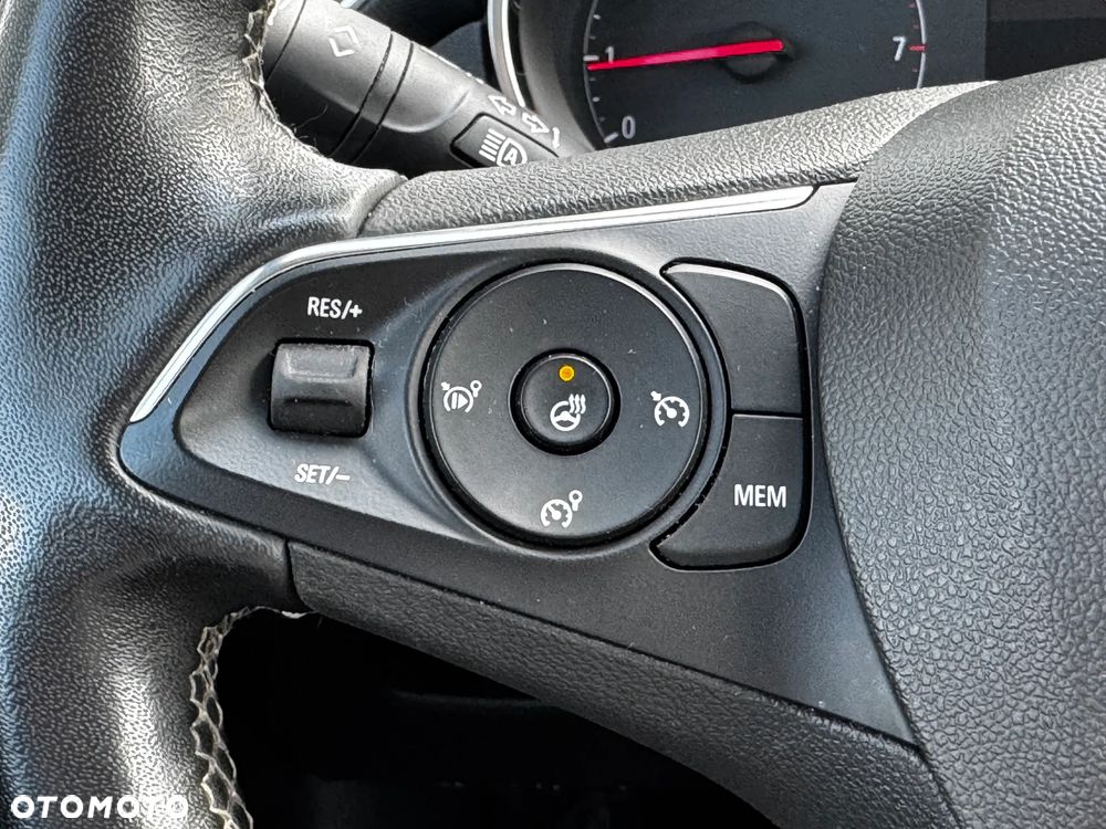 Opel Crossland X - 22