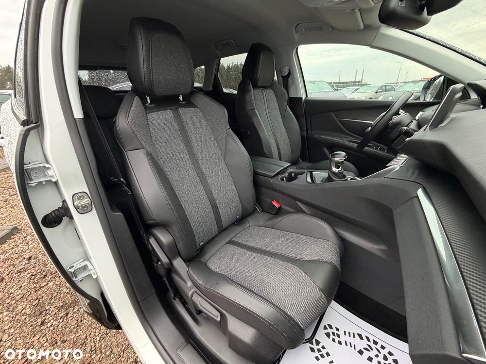 Peugeot 3008 BlueHDi 130 Stop & Start Allure - 23