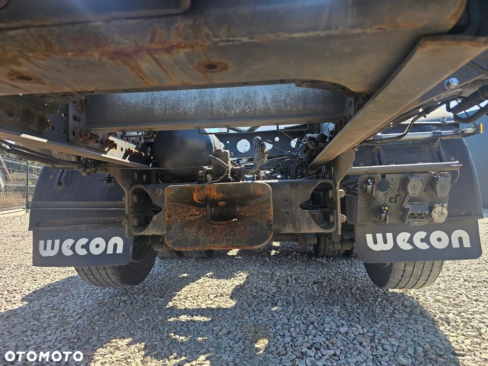 Mercedes-Benz Actros - 24