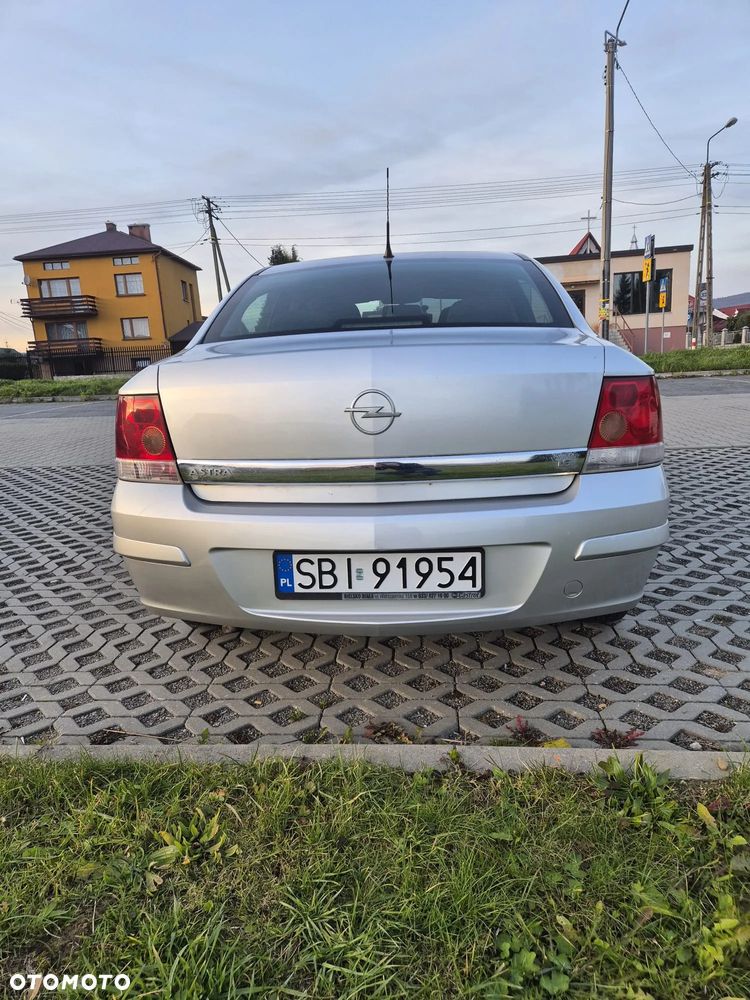 Opel Astra 1.6 Enjoy - 8