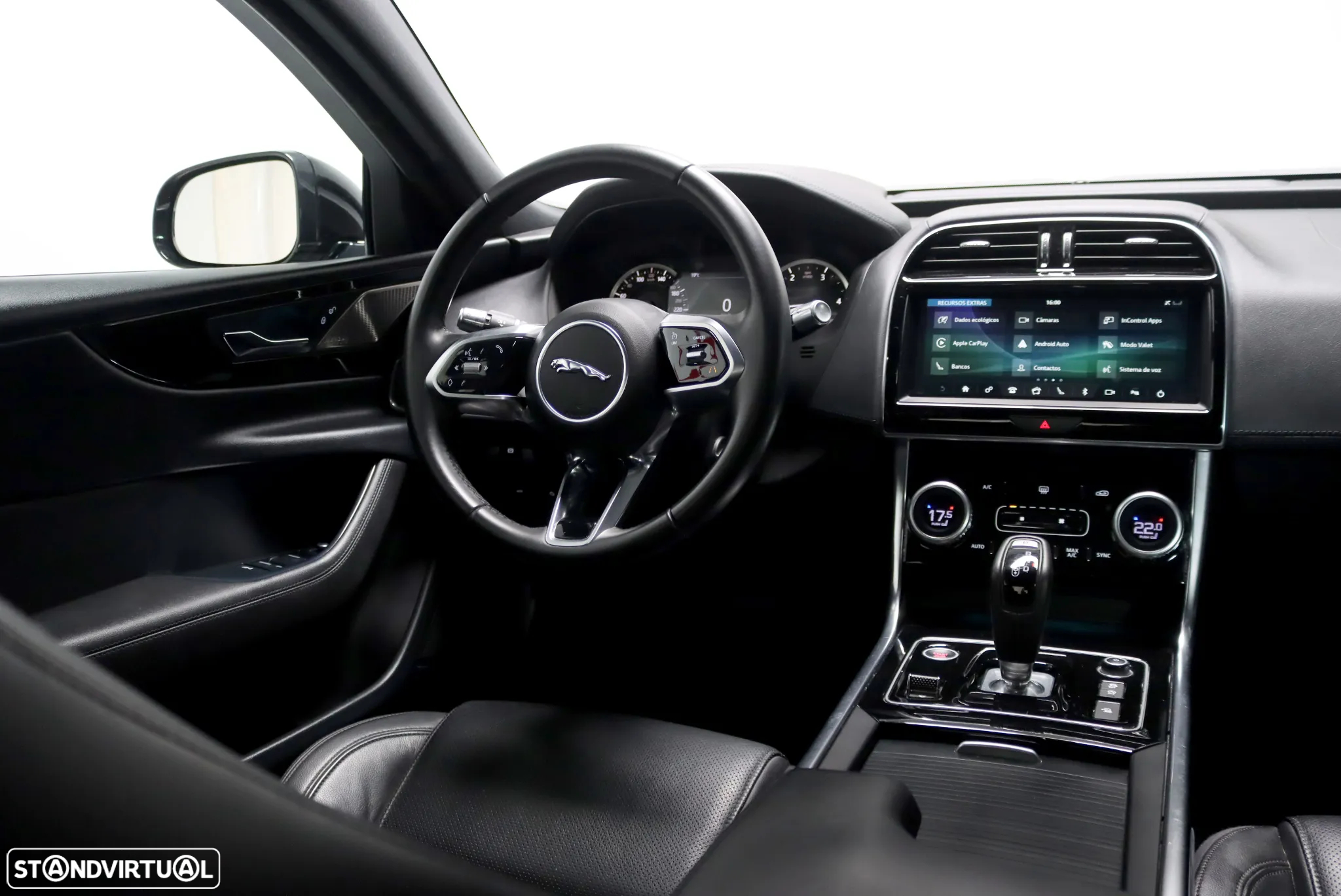 Jaguar XE D180 Aut. R-Dynamic S - 24
