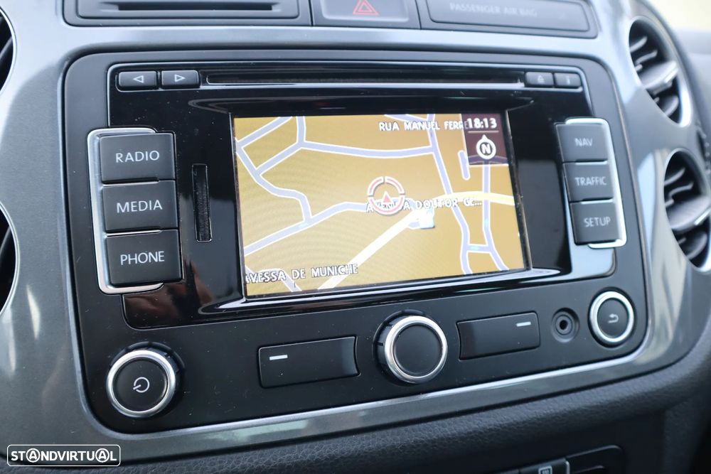 VW Tiguan 2.0 TDi Track 4Motion DSG - 35