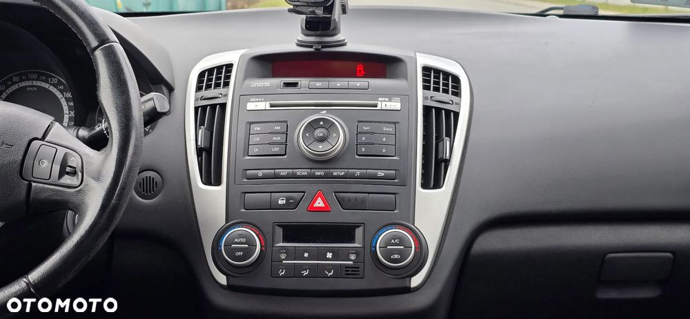 Kia Ceed 1.6 Crdi XL - 29