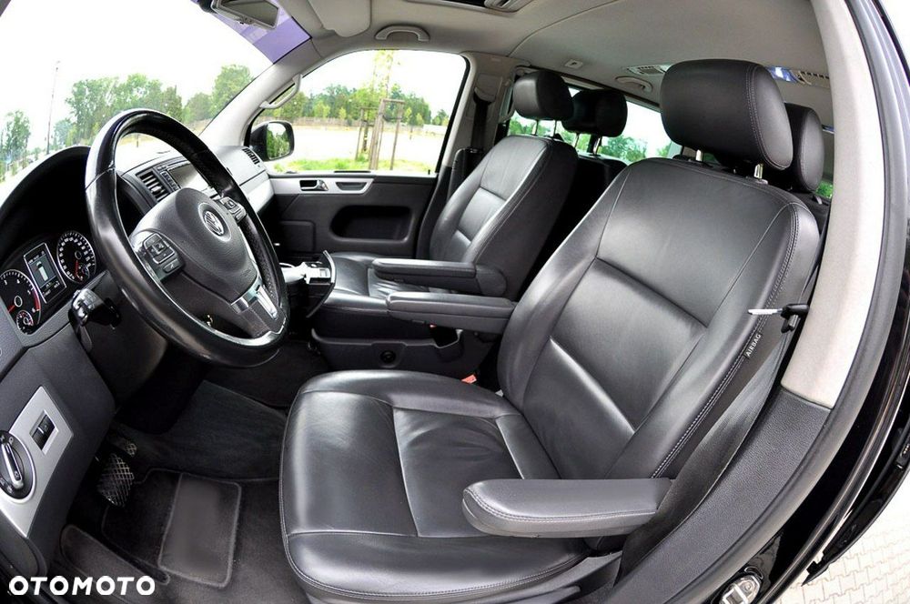 Volkswagen Multivan - 7