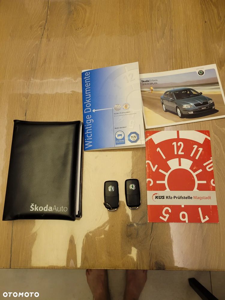 Skoda Octavia 2.0 FSI Ambiente - 29