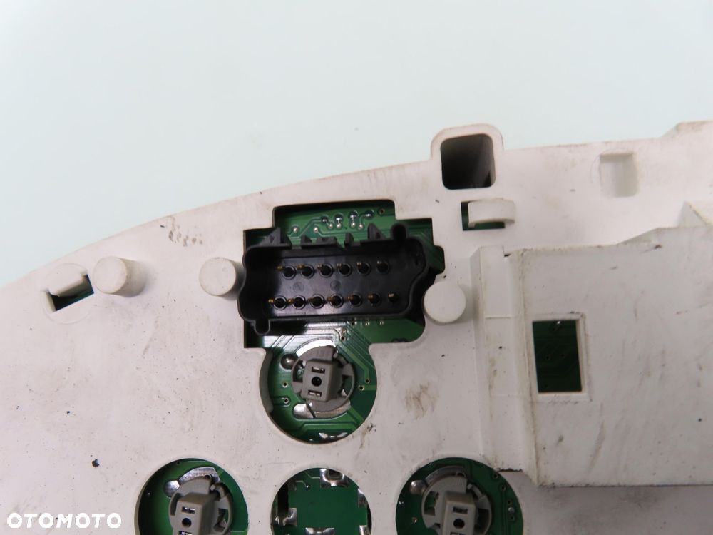 LICZNIK CHRYSLER VOYAGER IV 3.3 56044975AC P56044975AC R975AC - 3