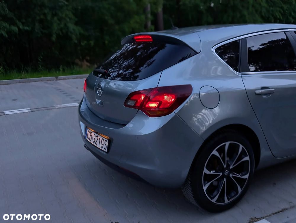 Opel Astra - 20