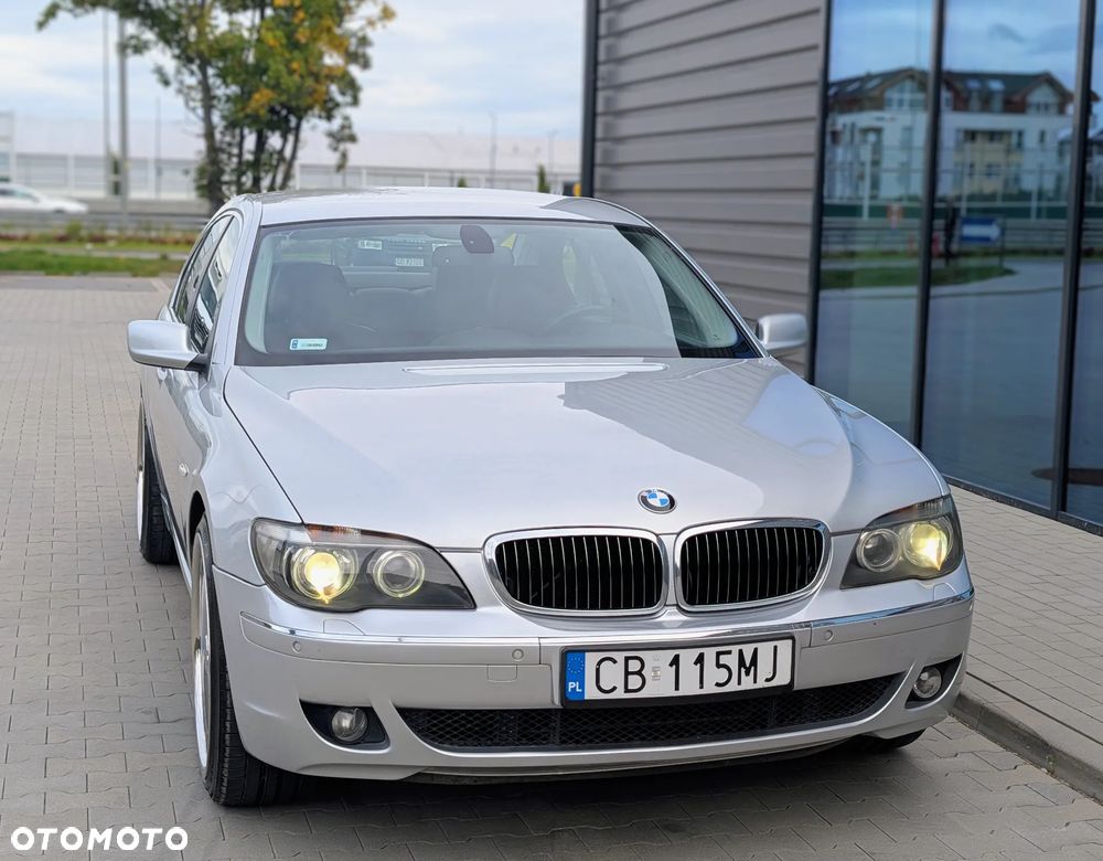 BMW Seria 7 740i - 3