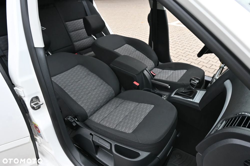 Skoda Octavia 2.0 TDI DSG Laurin & Klement - 26