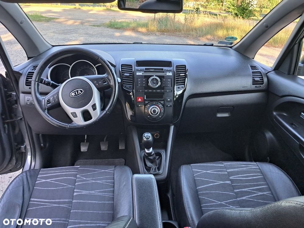 Kia Venga - 6