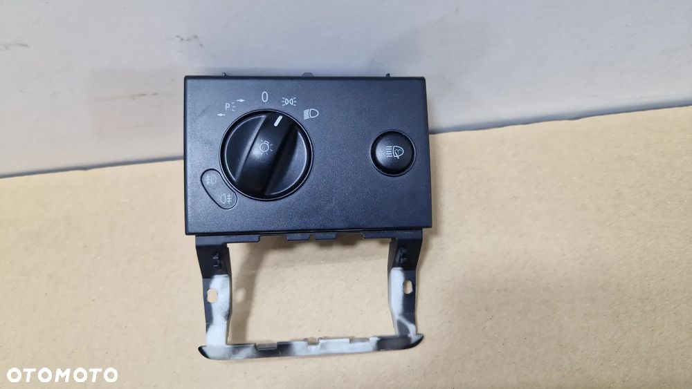 MERCEDES W639 WŁĄCZNIK PRZEŁĄCZNIK ŚWIATEŁ VITO VIANO - 1