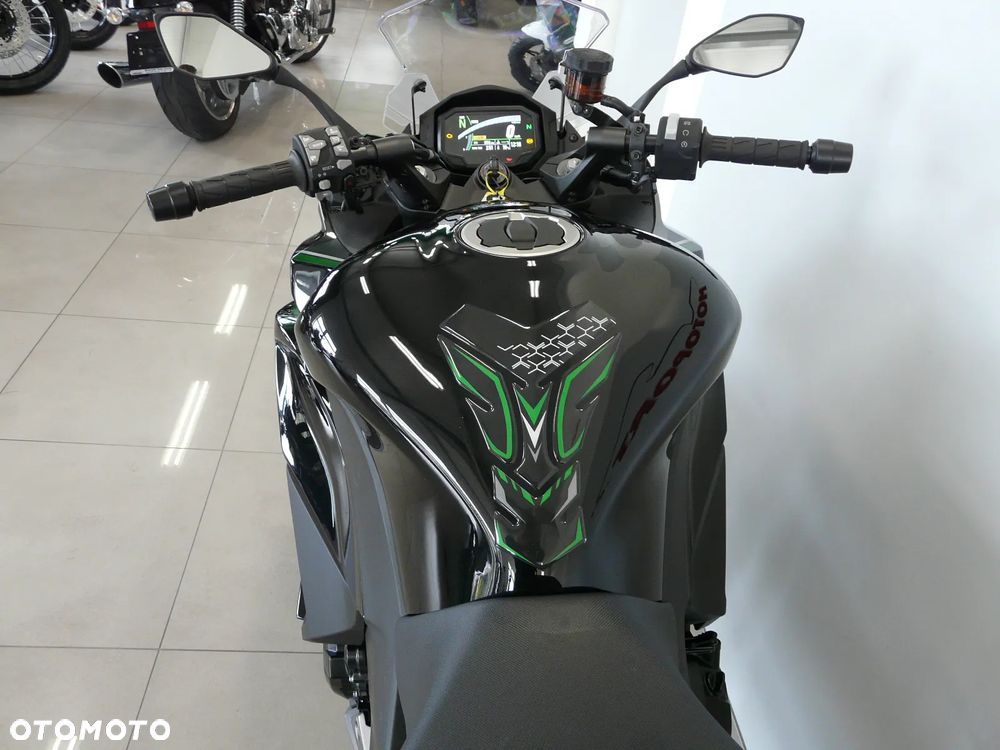 Kawasaki Ninja 1000 SX - 12