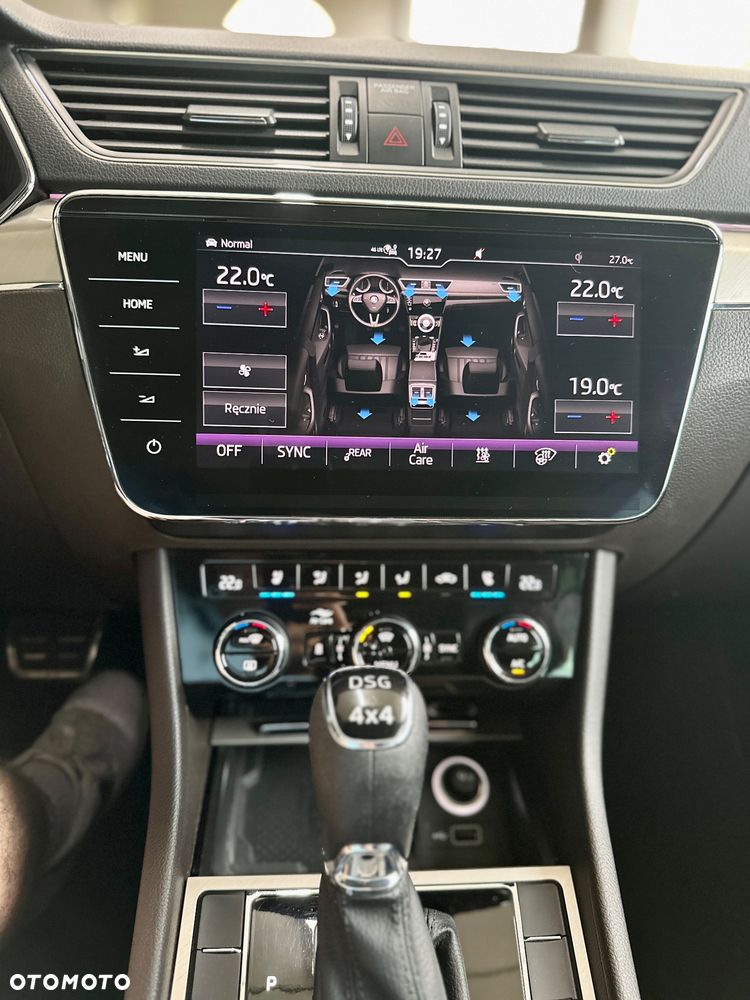 Skoda Superb 2.0 TDI SCR 4x4 L&K DSG - 20
