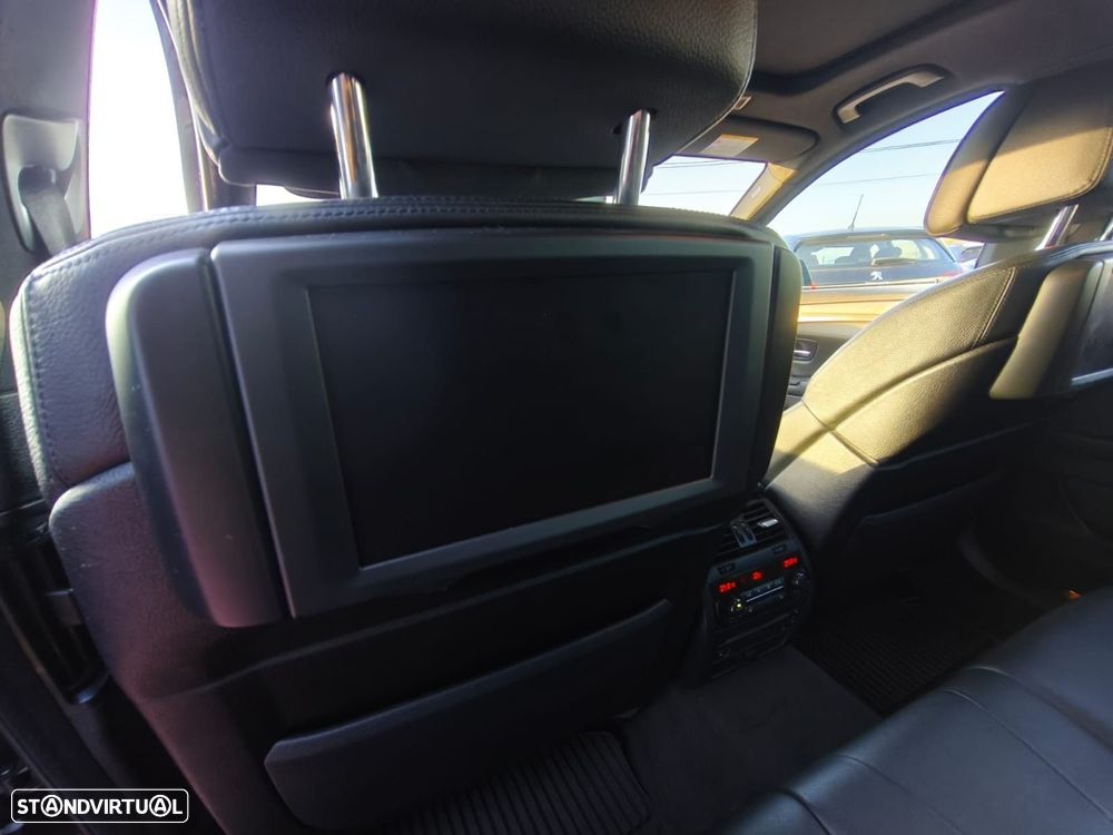 BMW M550d xDrive Auto - 19