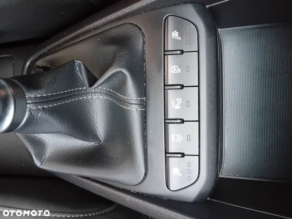 Kia Rio 1.2 L - 23