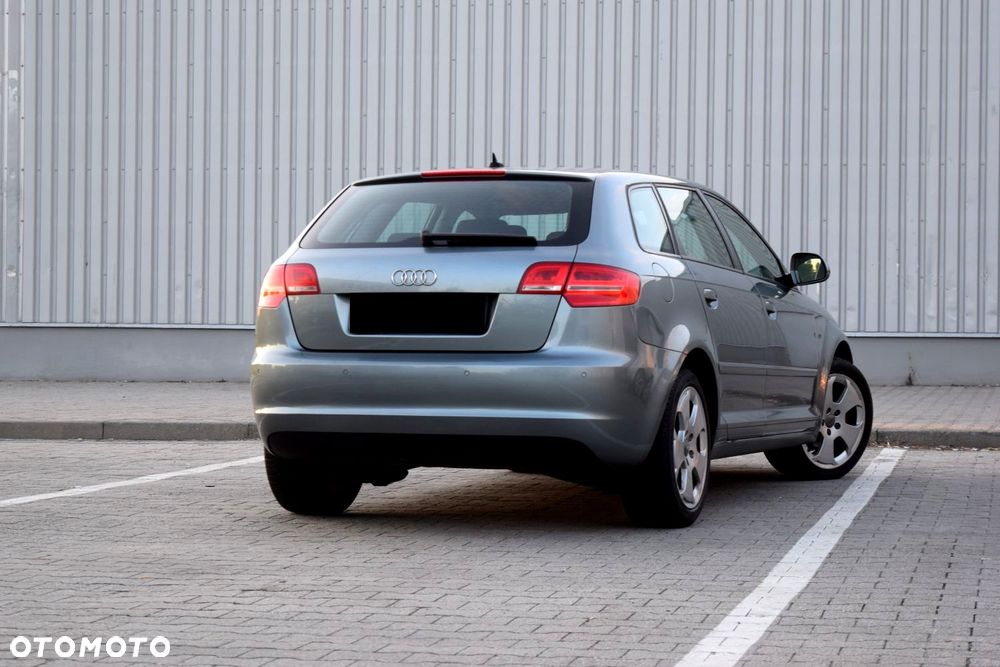 Audi A3 Sportback 1.6 Ambiente - 10