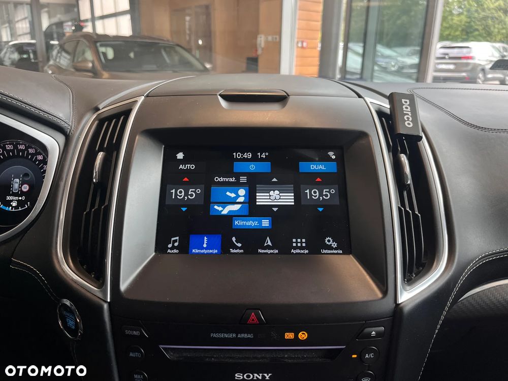 Ford S-Max - 22